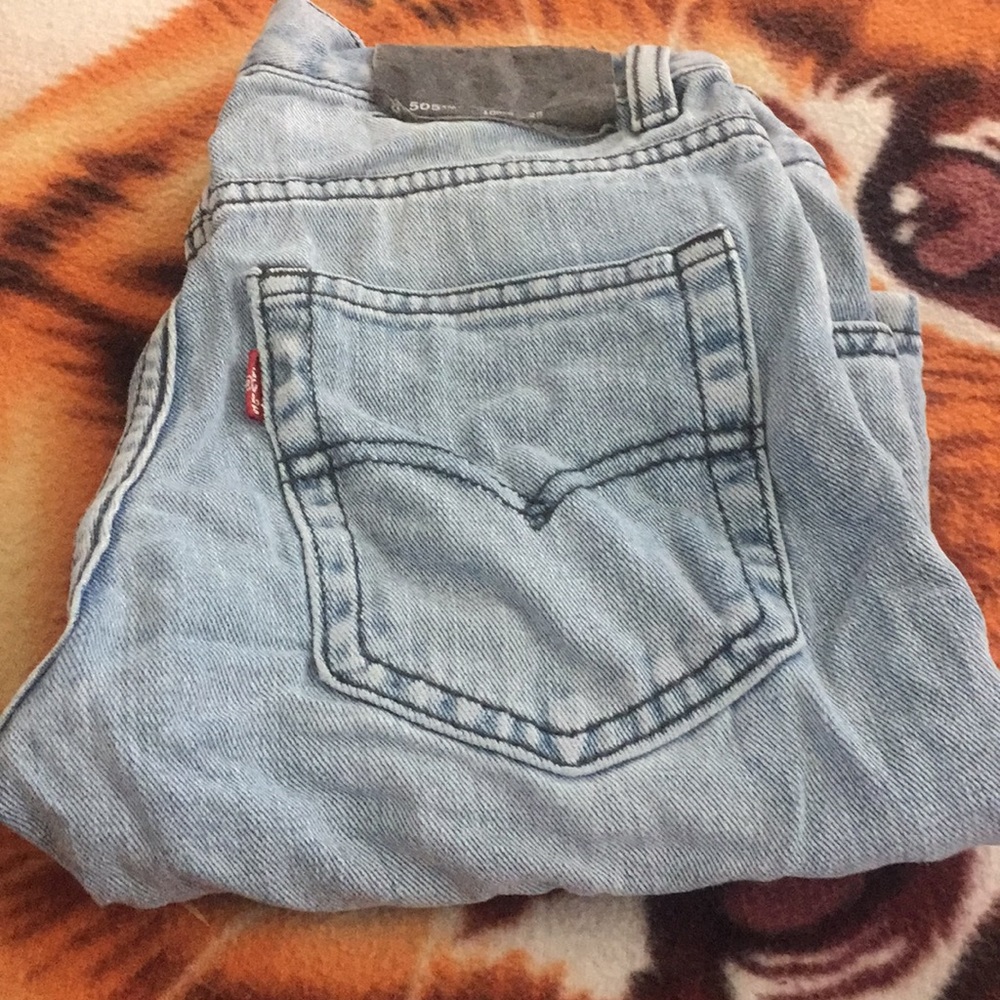 Boys Levi’s shorts